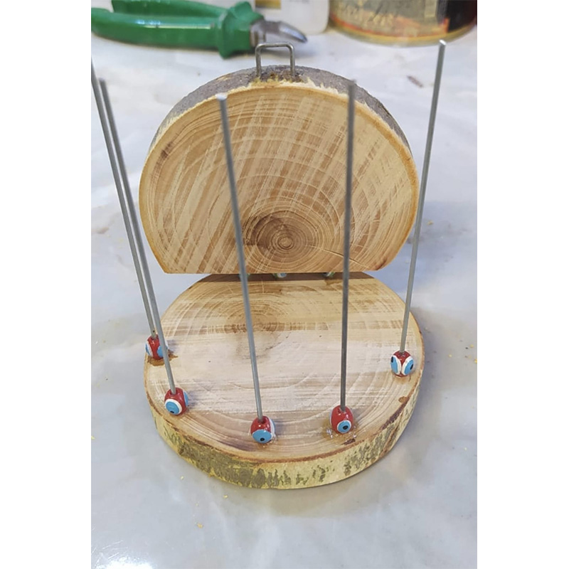 Ahşap Kuş Bileziği Takıcı